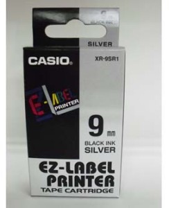 Casio Páska  9mm XR9SR1, černý tisk/stříbrný podklad
